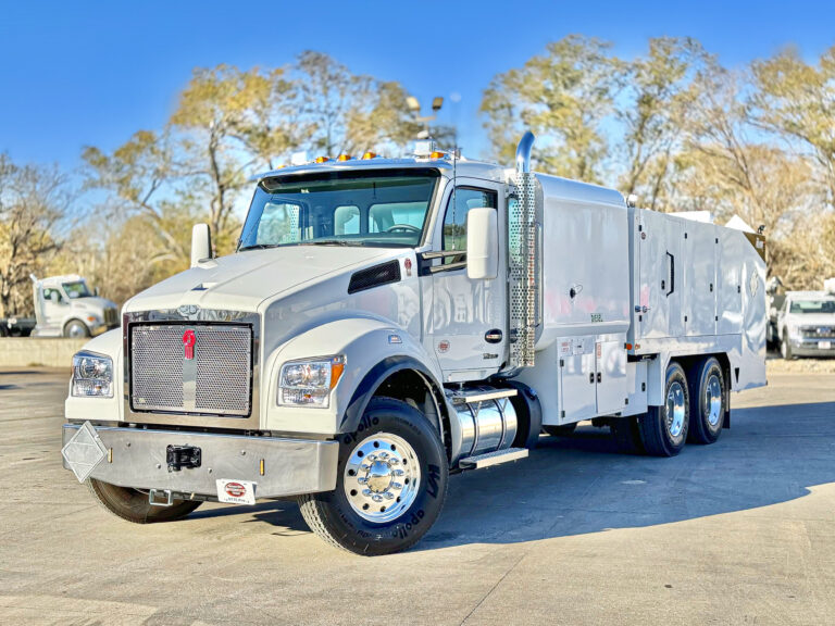 Ready to Work Kenworth Lube Truck. Heavy Duty truccks to go where ever your equipment needs serviced.