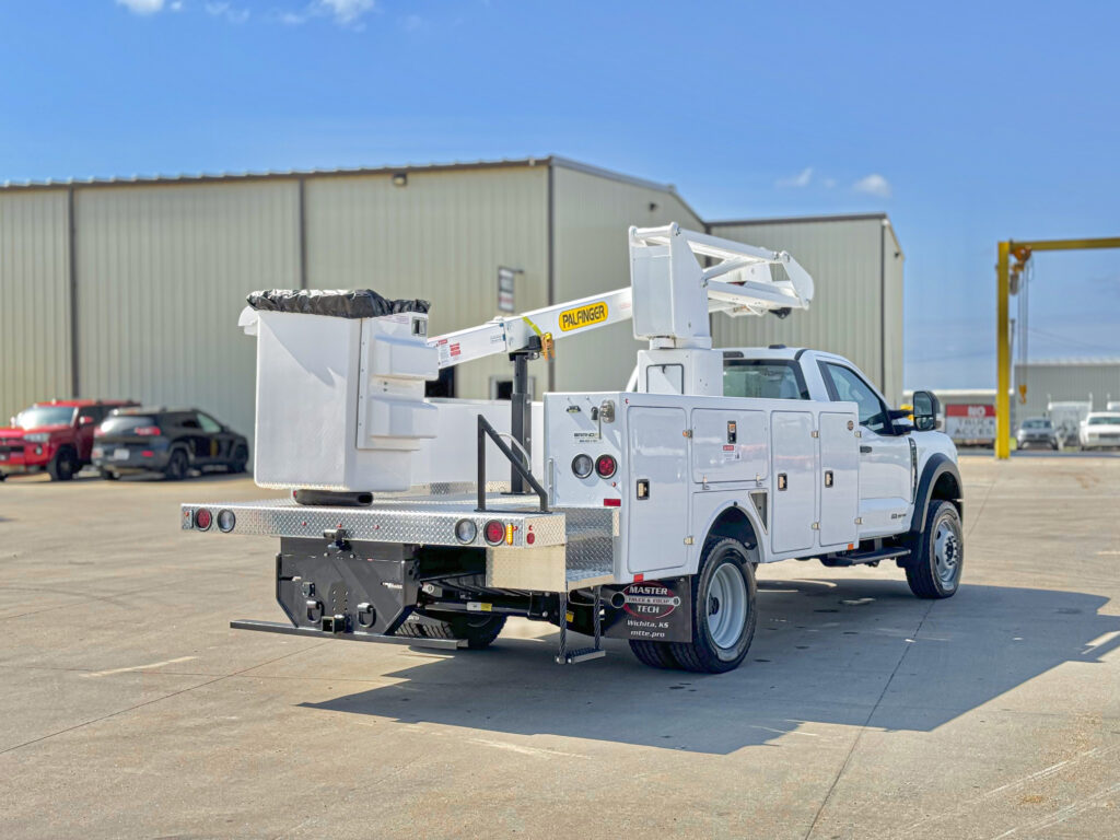 MTTE Built Aerial Trucks in Wichita, Ks.